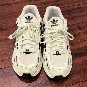 Adidas Women's Sneakers ASTIR in Neon Green/ yellow and Black 7.5 women's